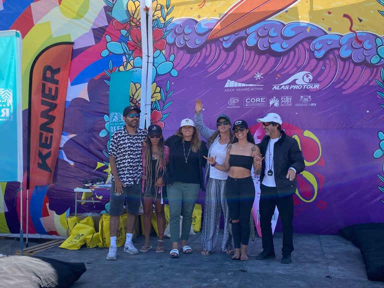 Campeonato de Surf Latin Girl culminó con colorido pasacalle en Las Machas