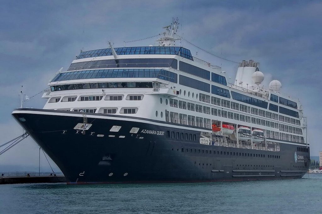 Recalada de Crucero Azamara Quest en Puerto de Arica